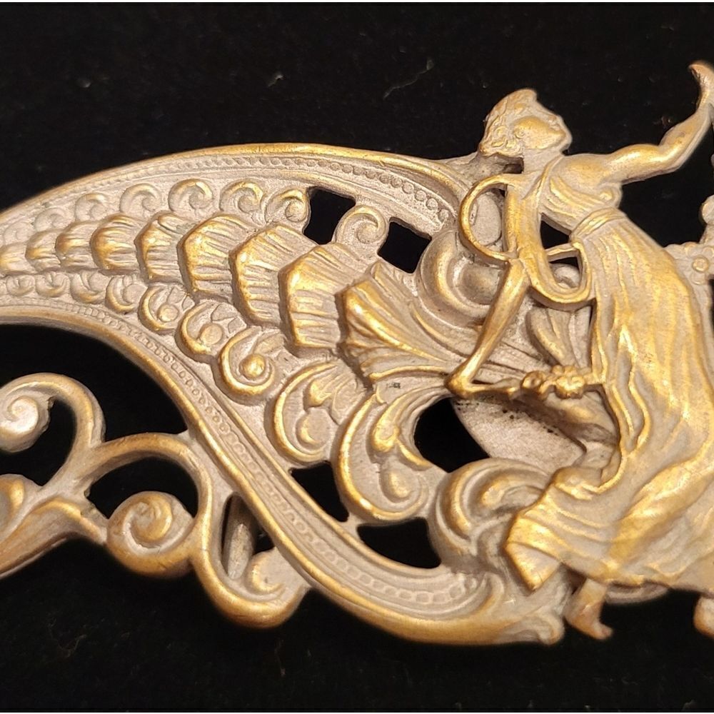 𝅺VTG Art Deco goddess sash/dress clip